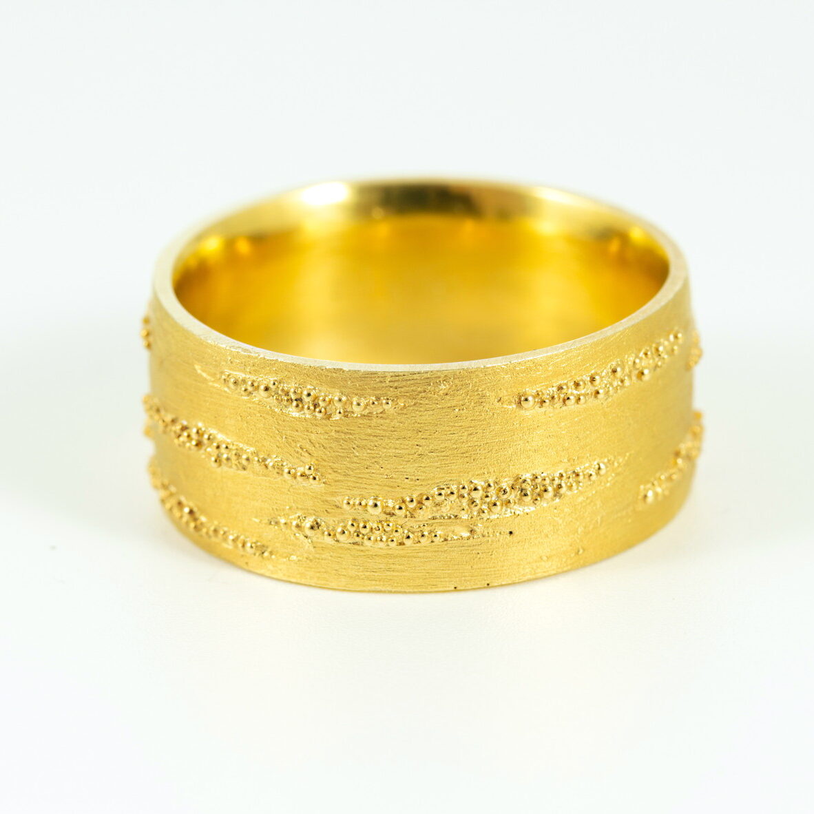 Kaviarwölkchen, Goldring